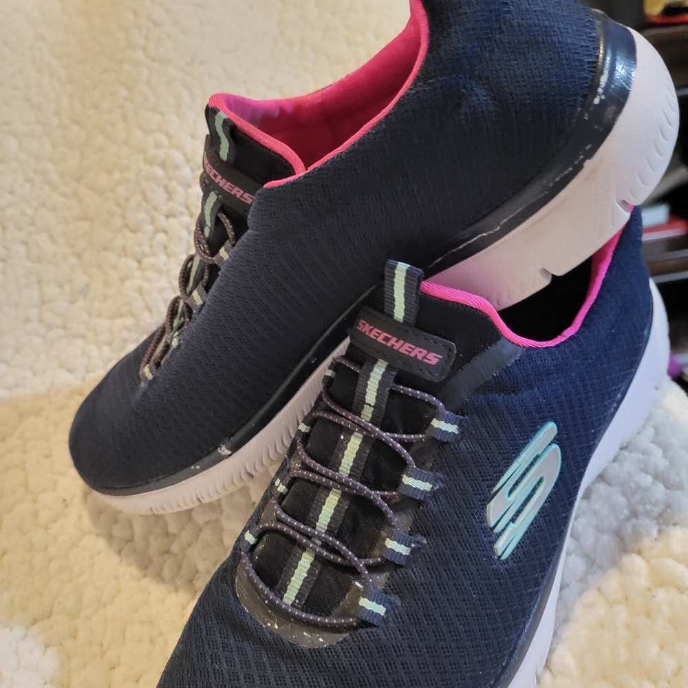 Sketchers hot pink and navy size 8
